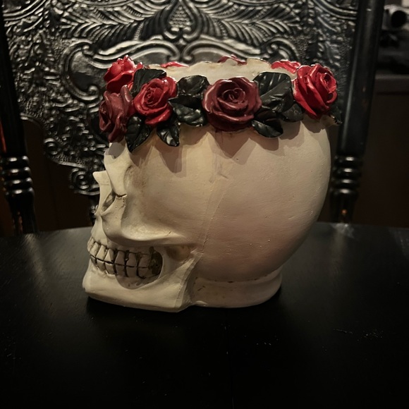 Ashland Halloween Floral Crown Skull Vase - Picture 2 of 6